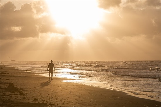初三学生给学弟学妹们的寄语 【初三学生给学弟学妹们的寄语是什么】