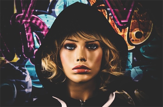 幽默搞笑的语句逗人开心 逗女孩开心的幽默句子